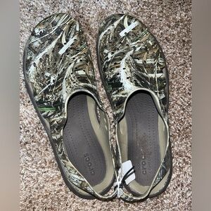 Sz10 men's camo crocs